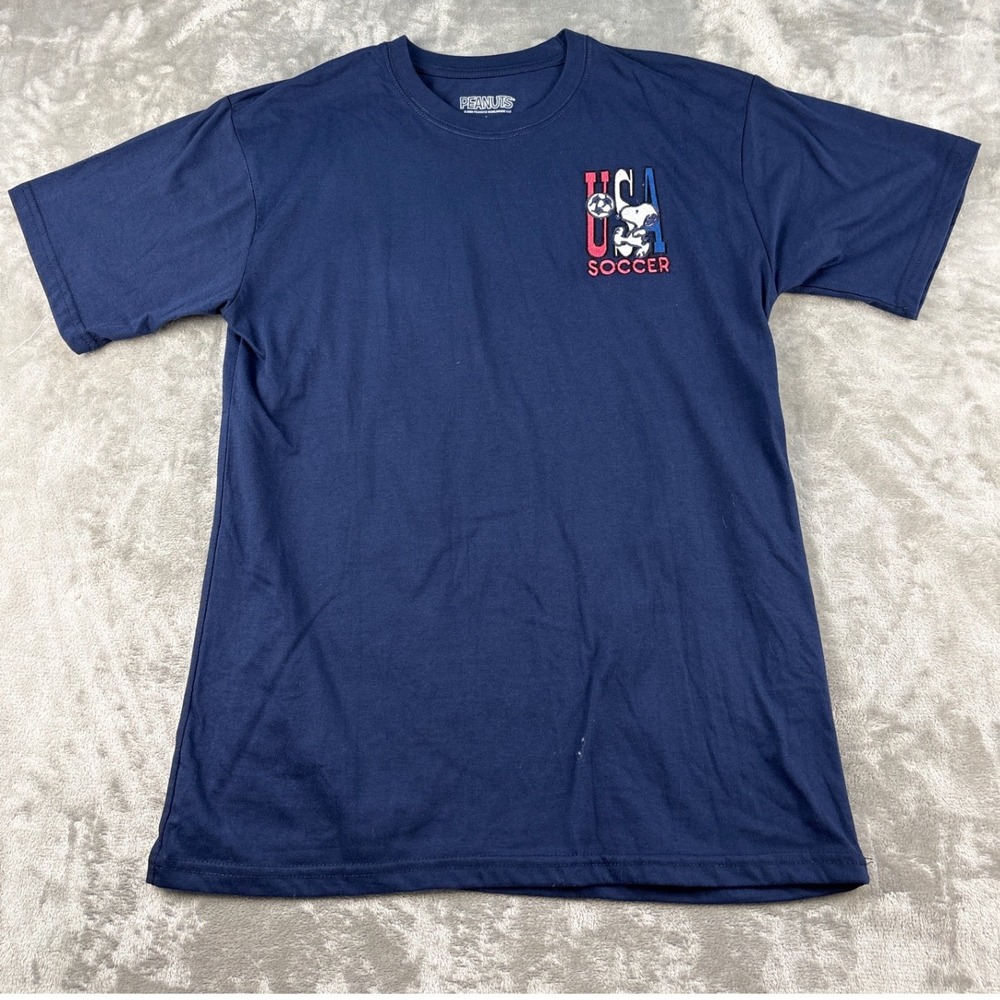 Peanuts T-Shirt Mens Large USA Soccer Snoopy Navy Blue Graphic EUC